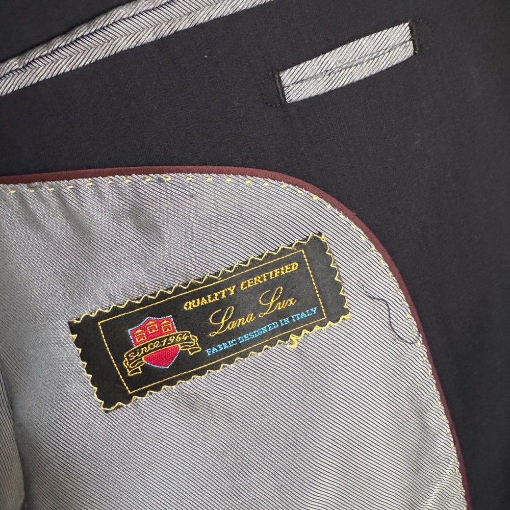 Mazzoni Navy Blue Blazer, 100% wool shell, 42R, Italian fabric with gold buttons